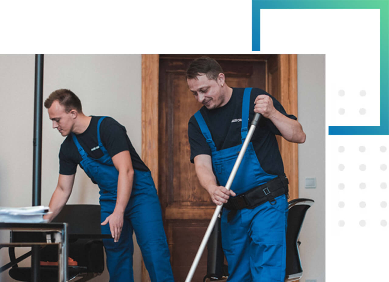 Flexibel in der Terminplanung. Zwei Mitarbeiter unserer Reinigungsfirma reinigen ein Büro flexibel nach Ihrem Terminplaner.